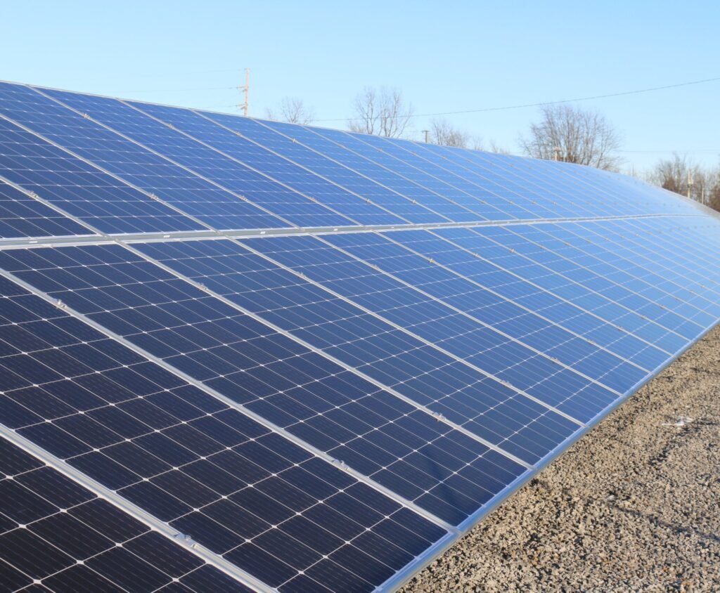 lcec-solar-panels-4985353 lcec-solar-panels-4985353